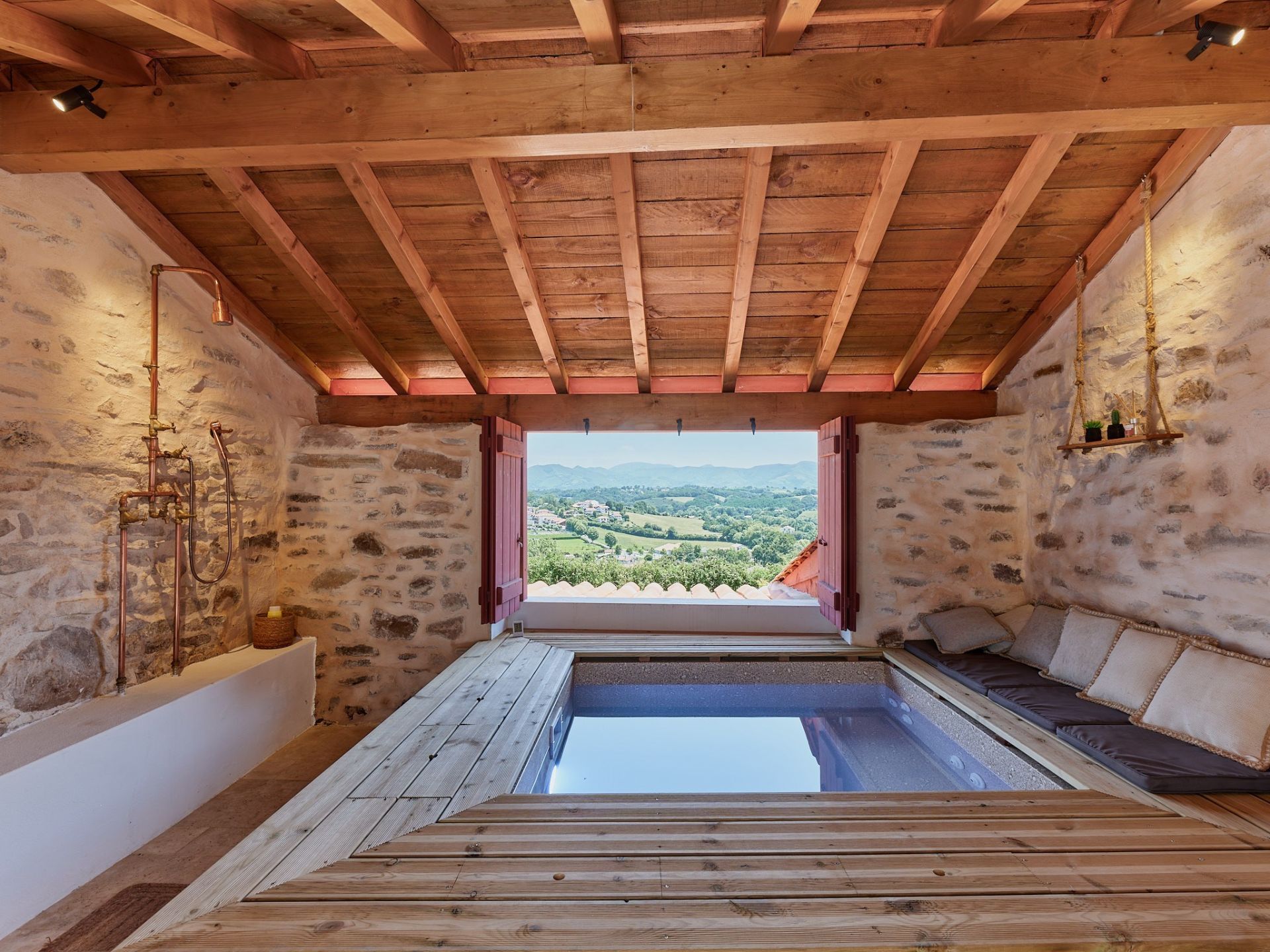 maison 10 Pièces en vente sur SARE (64310)