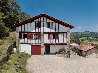 maison 10 Pièces en vente sur SARE (64310) Vente Maison Sare 10 Pièces 421 m²