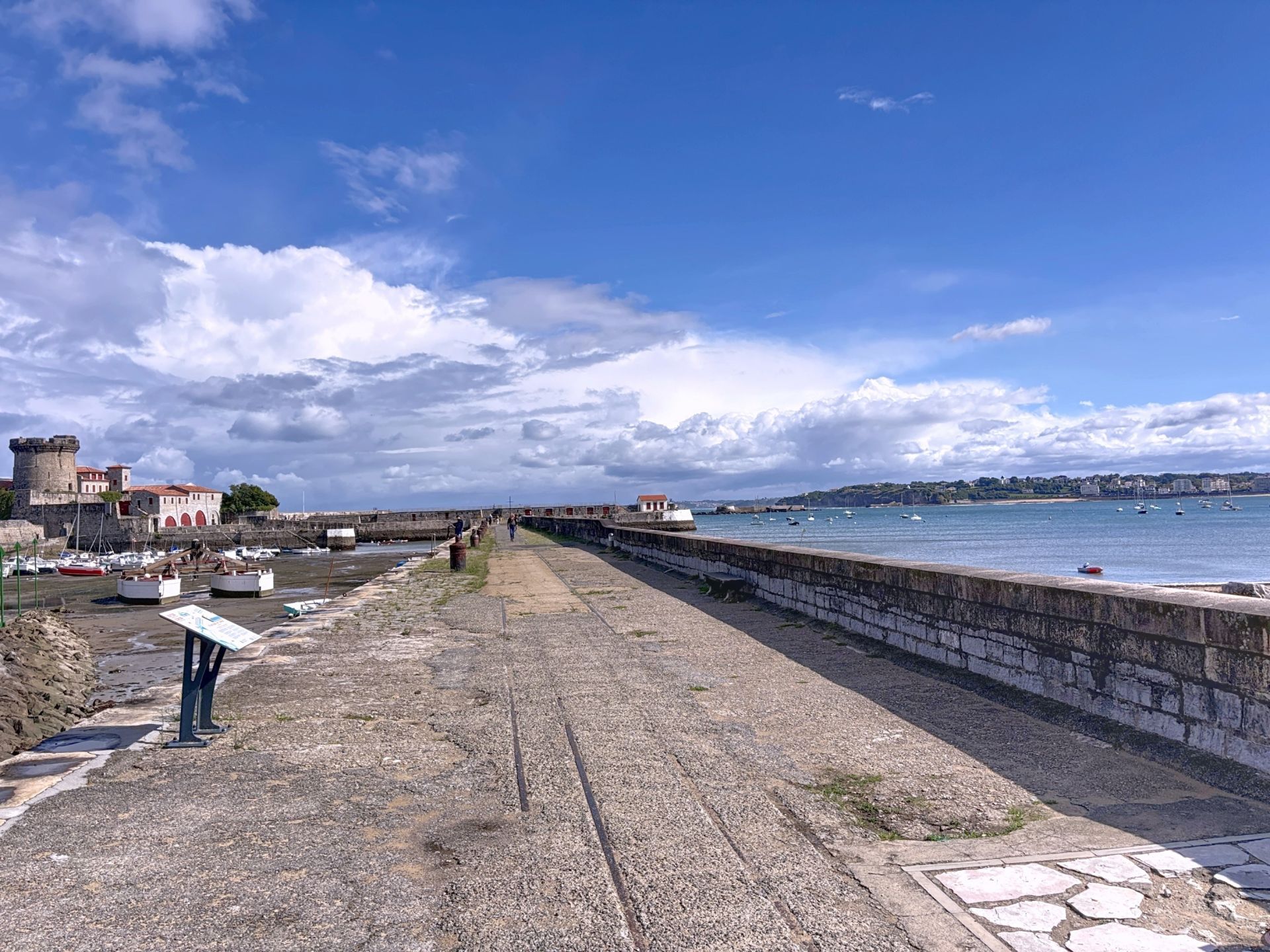 appartement 4 Pièces en vente sur CIBOURE (64500)