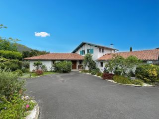 maison 7 Pièces en vente sur ASCAIN (64310)