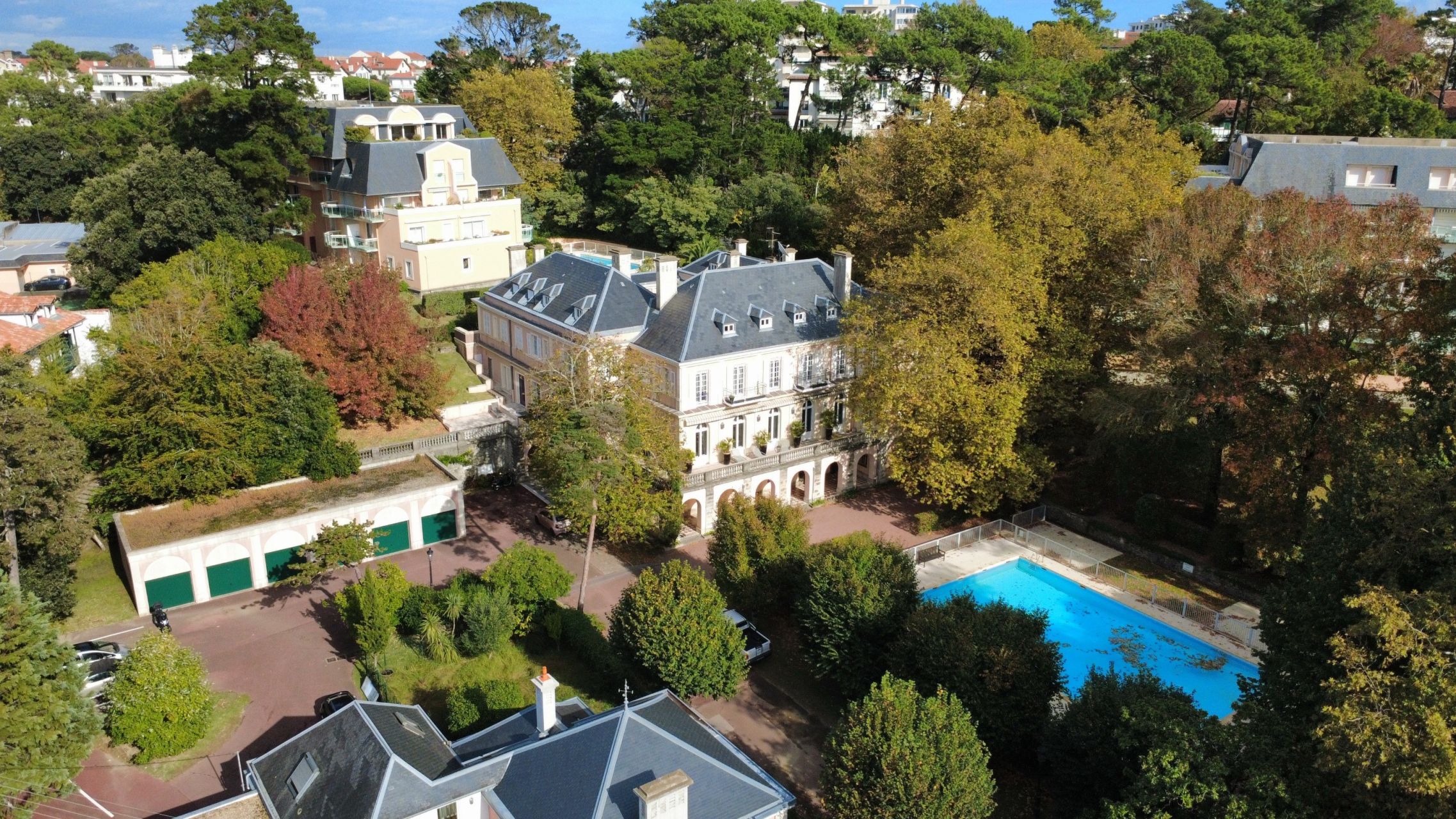 apartment 6 Rooms for sale on BIARRITZ (64200)