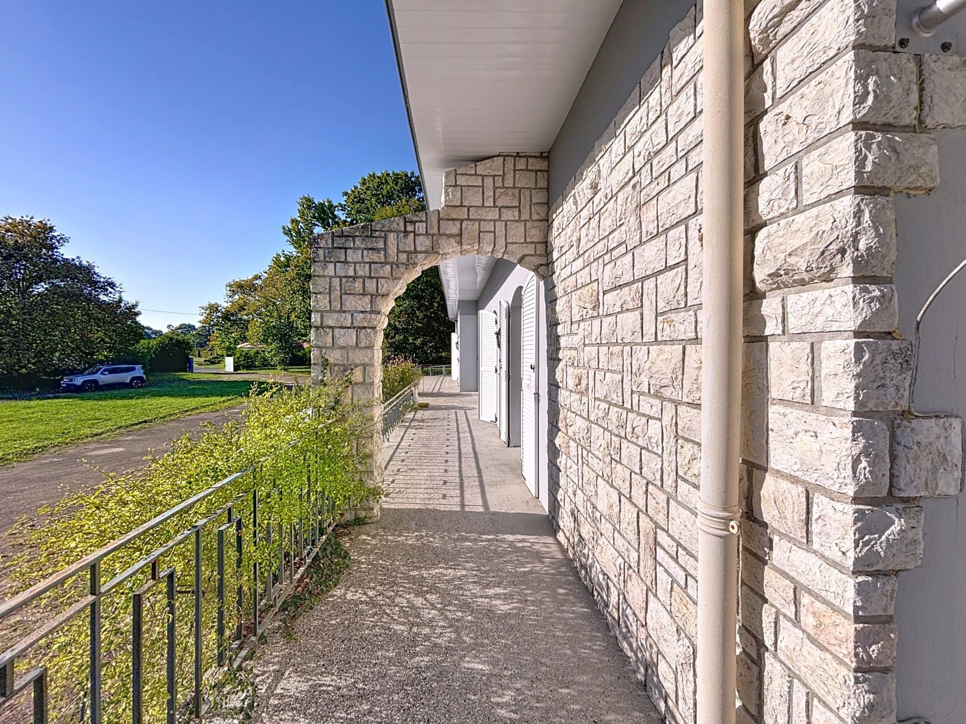 propriété 16 Pièces en vente sur GARROSSE (40110)