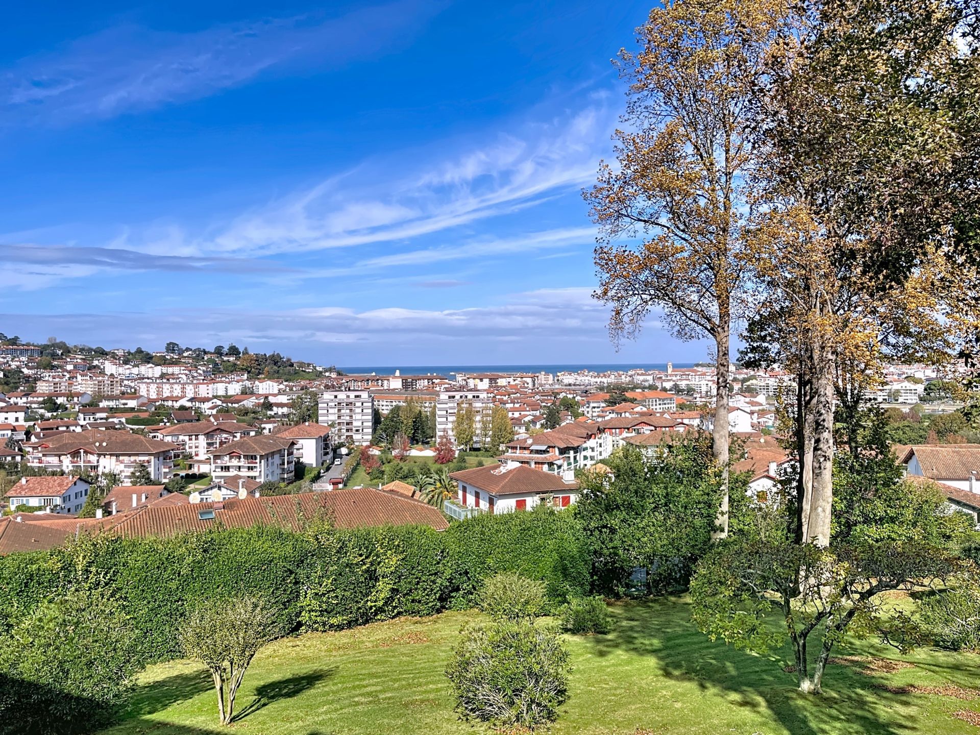 apartment 5 Rooms for sale on CIBOURE (64500)