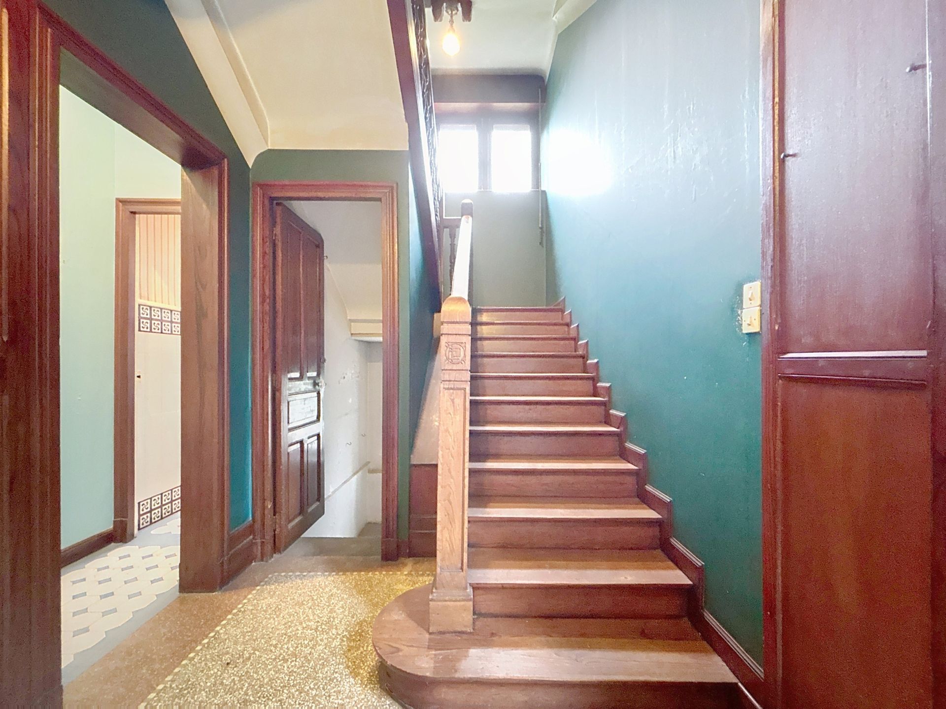 house 10 Rooms for sale on BAYONNE (64100)