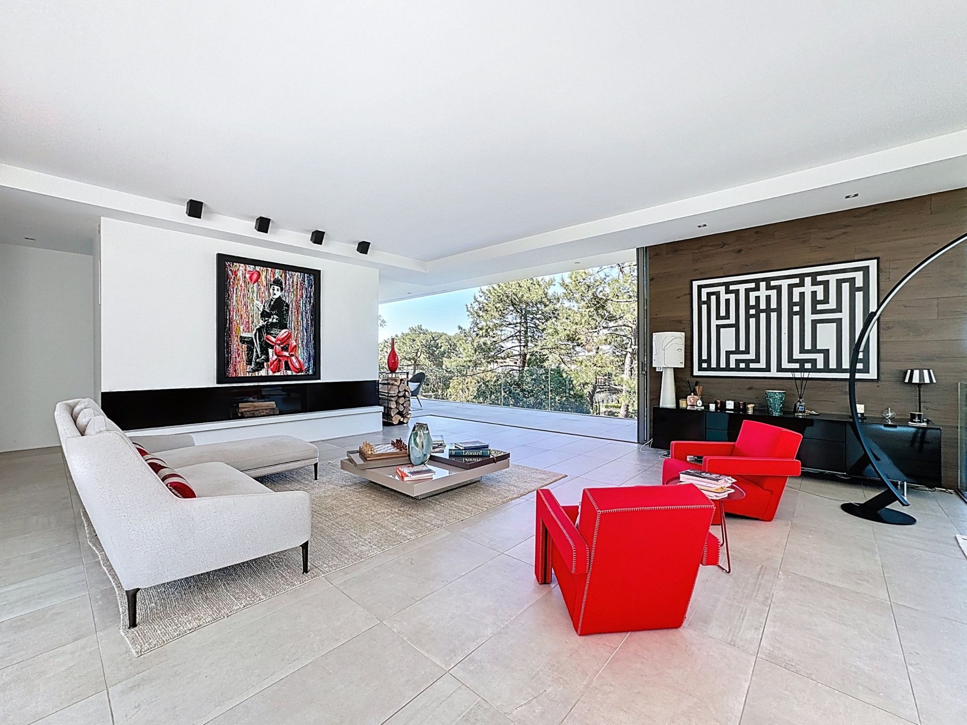 house 9 Rooms for sale on BIARRITZ (64200)