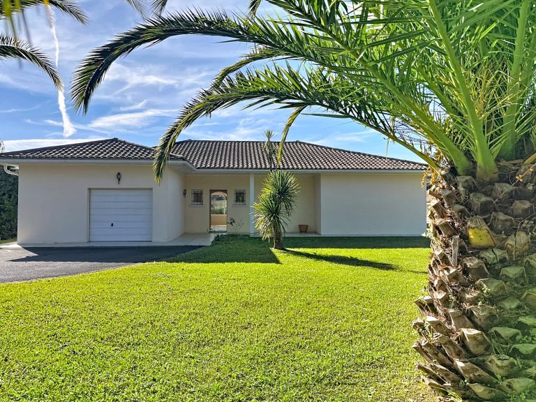 maison 4 Pièces en vente sur URRUGNE (64122)