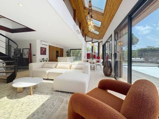 house 6 Rooms for sale on ANGLET (64600)