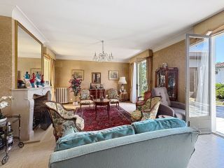 house 7 Rooms for sale on ANGLET (64600)