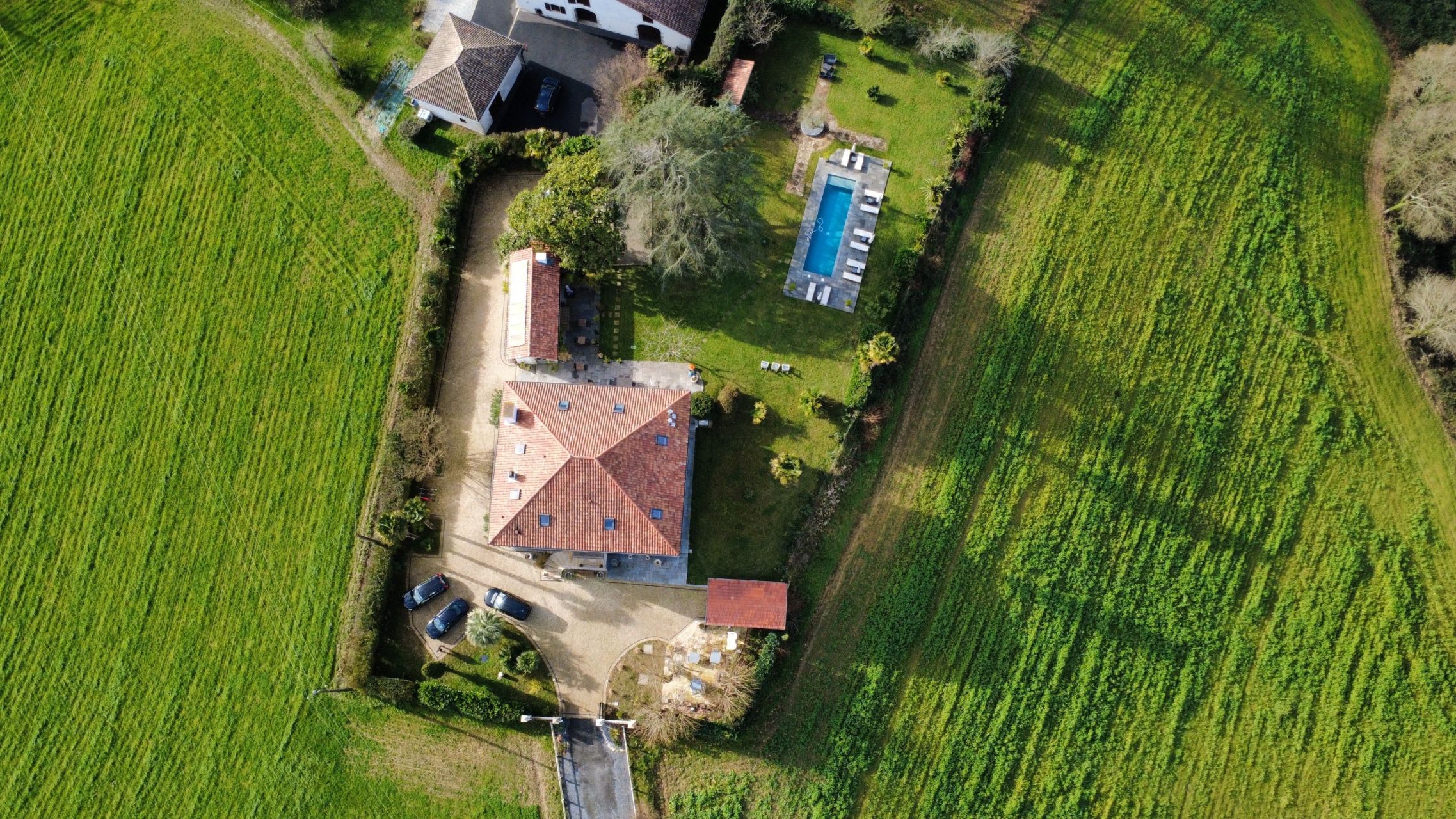 house 11 Rooms for sale on GUICHE (64520)