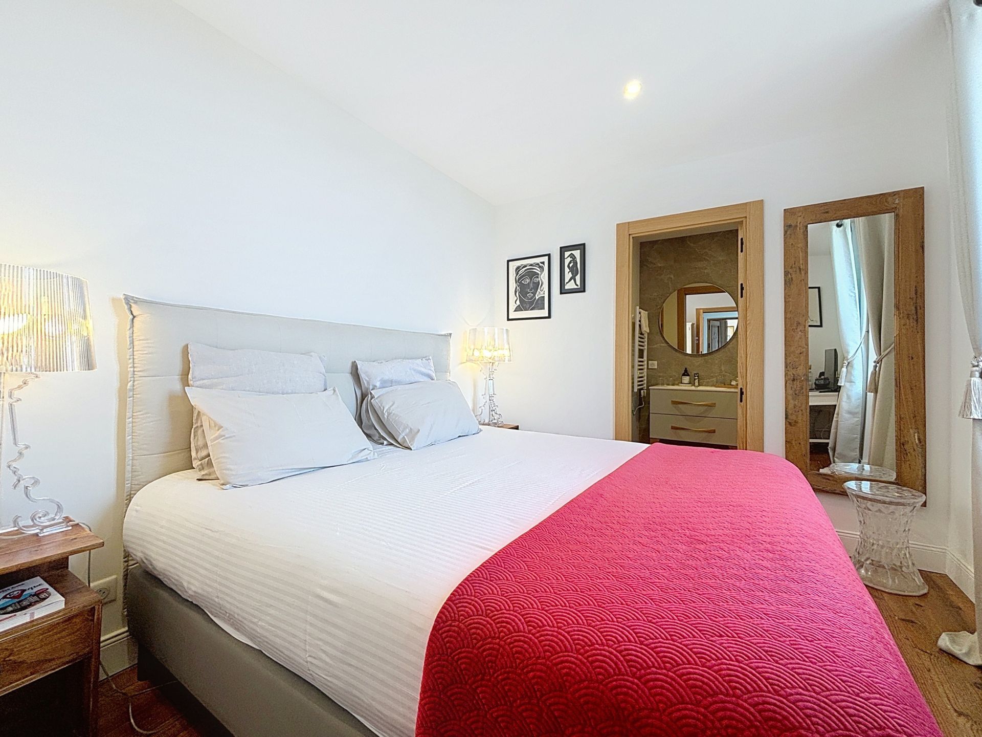 house 11 Rooms for sale on GUICHE (64520)