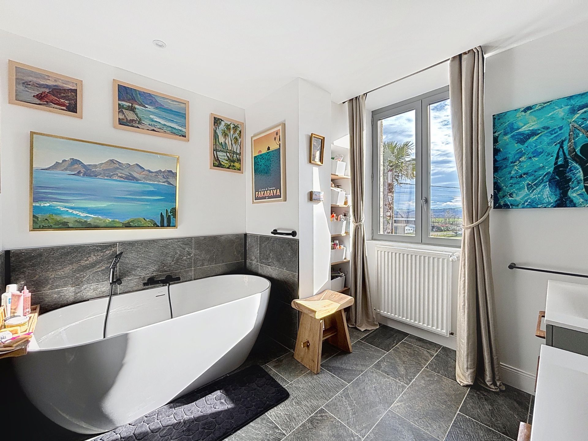 house 11 Rooms for sale on GUICHE (64520)