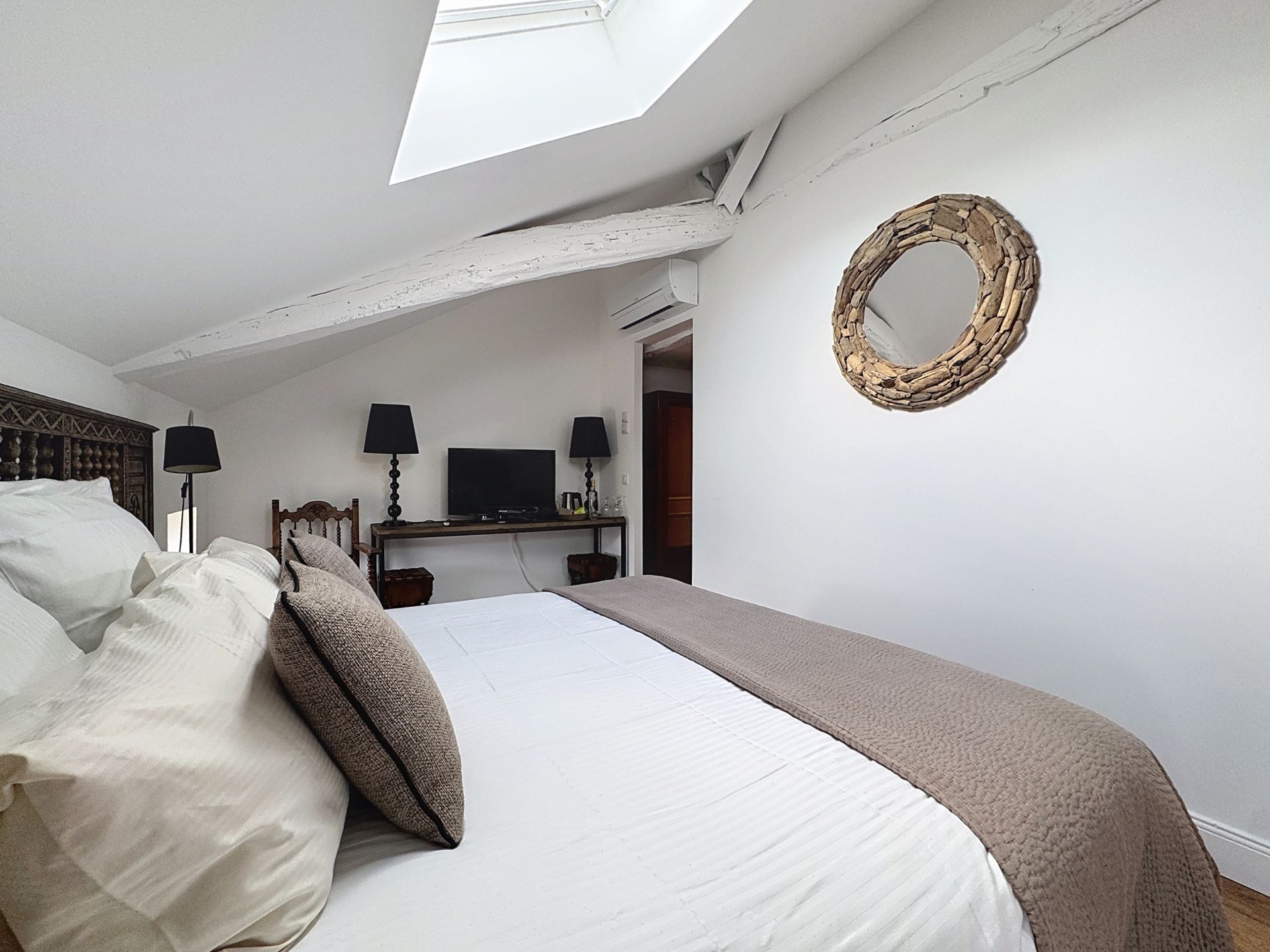 house 11 Rooms for sale on GUICHE (64520)