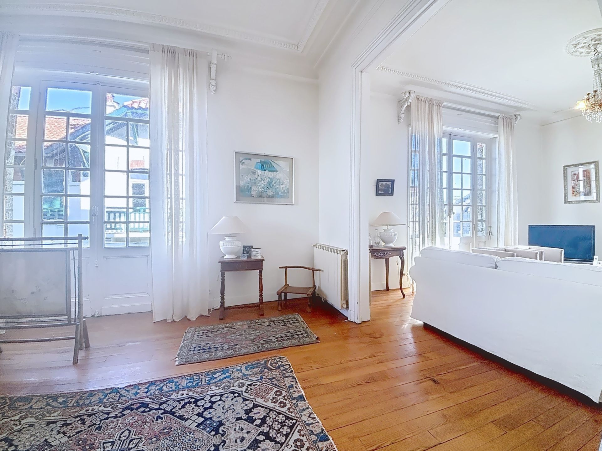 house 12 Rooms for sale on BIARRITZ (64200)