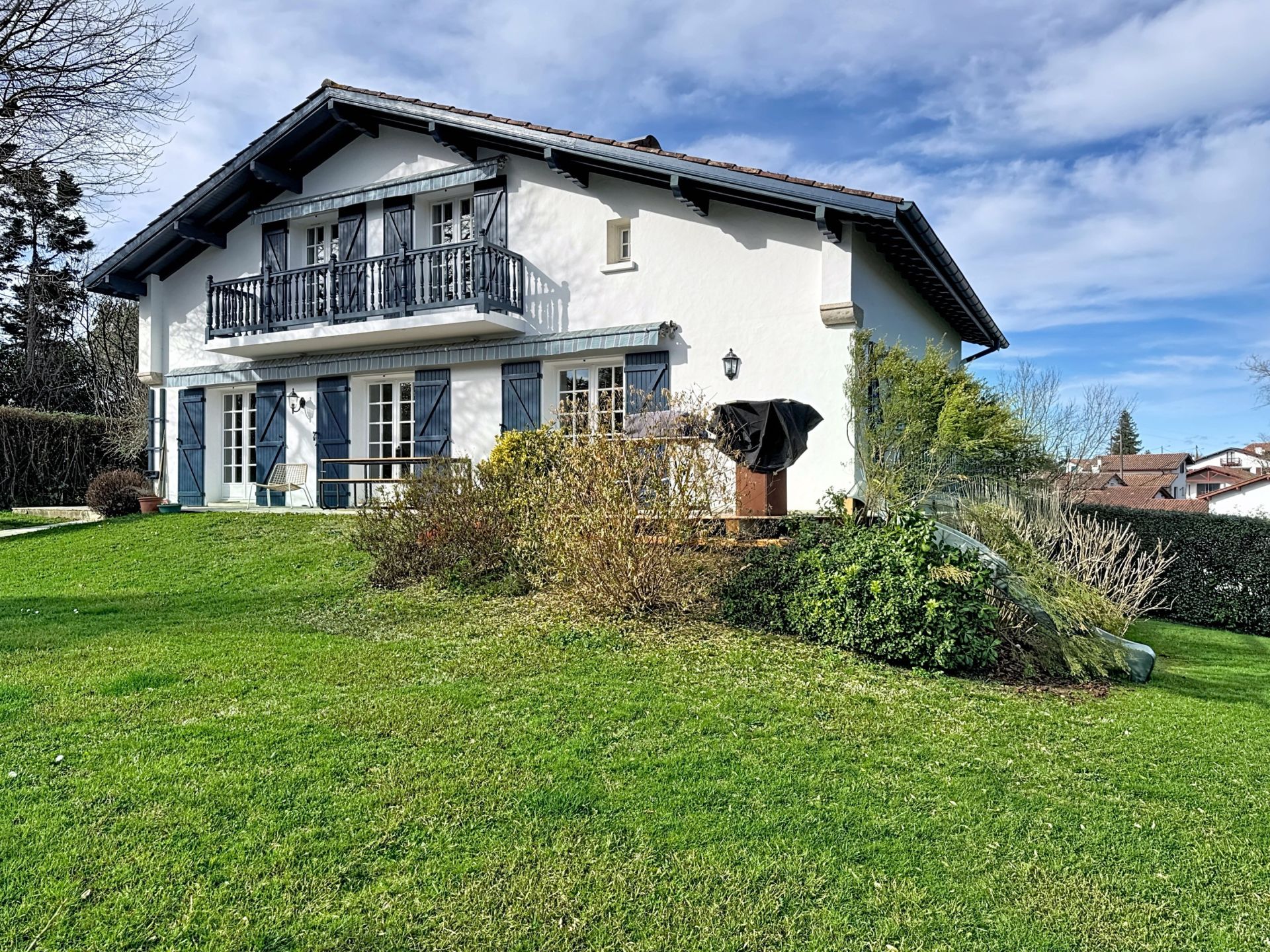 maison 7 Pièces en vente sur ARBONNE (64210)