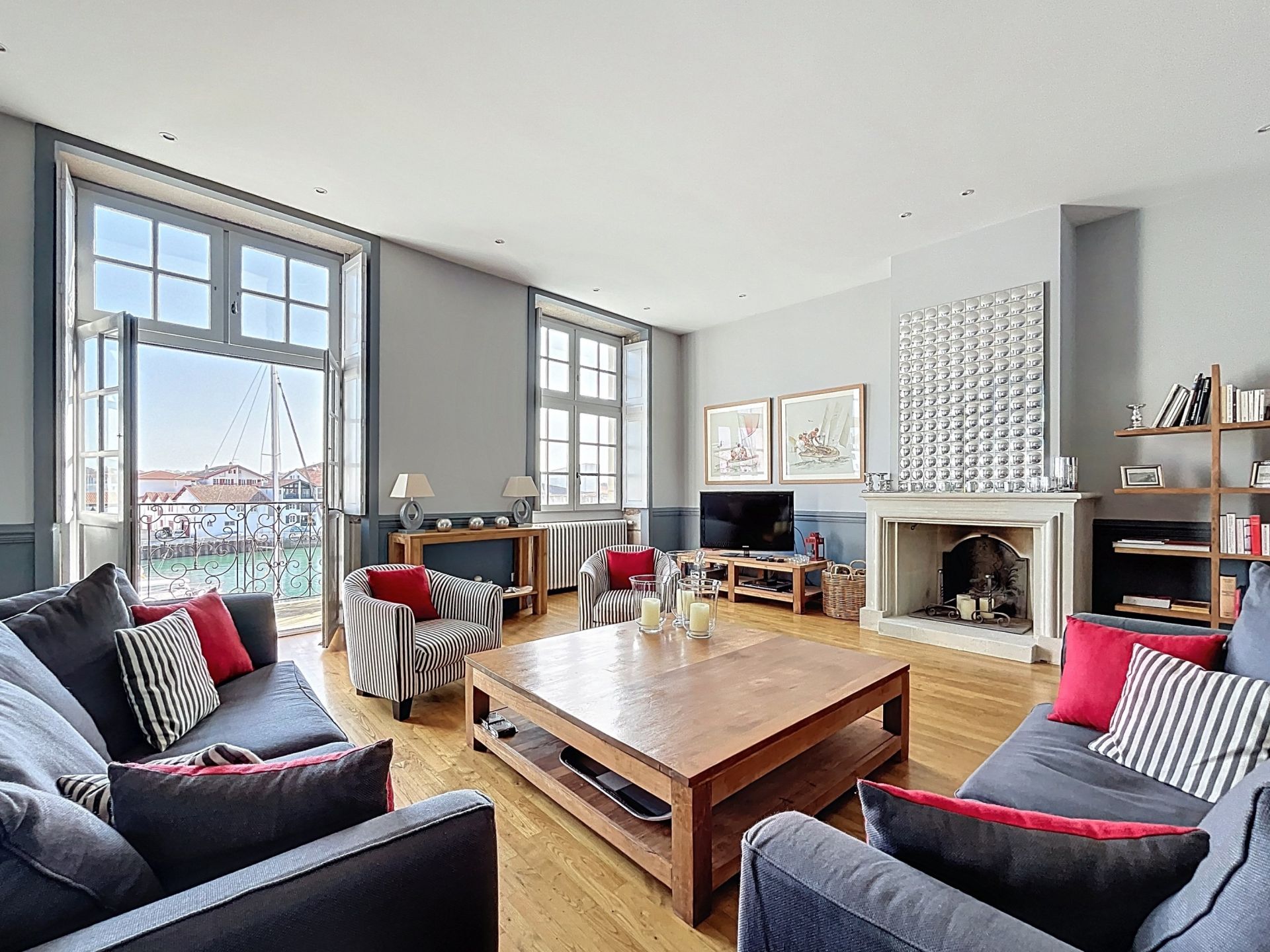 appartement 5 Pièces en vente sur CIBOURE (64500)