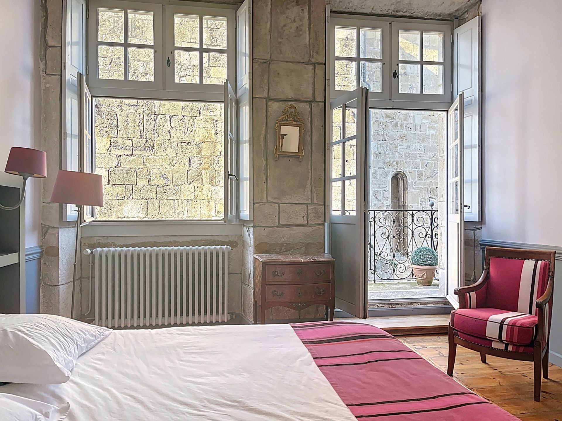 appartement 5 Pièces en vente sur CIBOURE (64500)