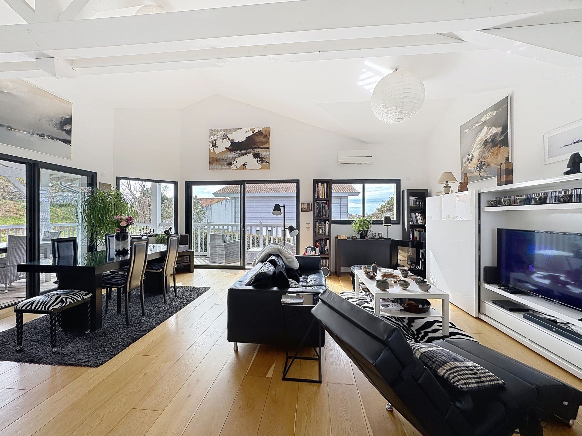 house 5 Rooms for sale on GUETHARY (64210)