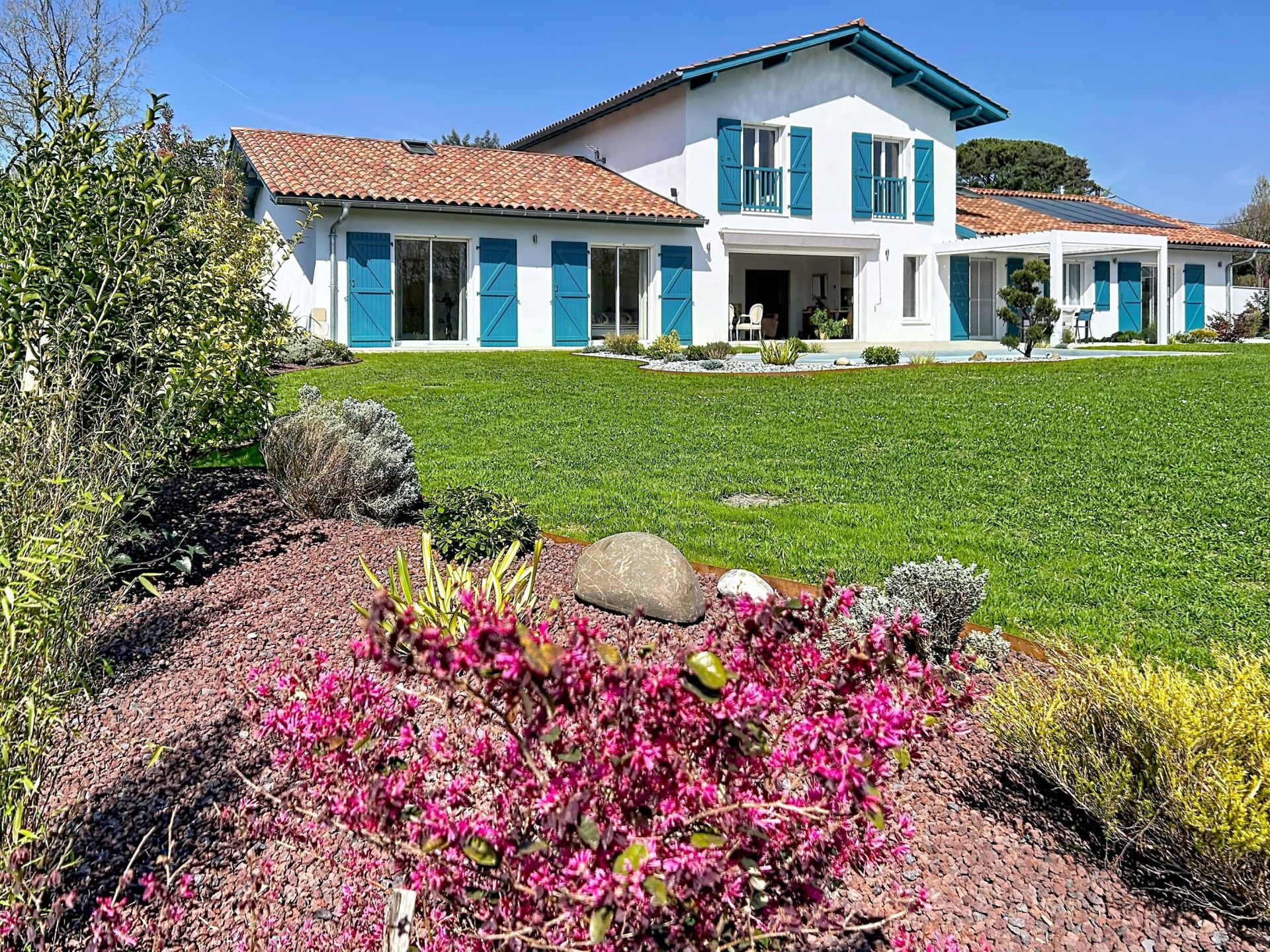 house 11 Rooms for sale on ARCANGUES (64200)