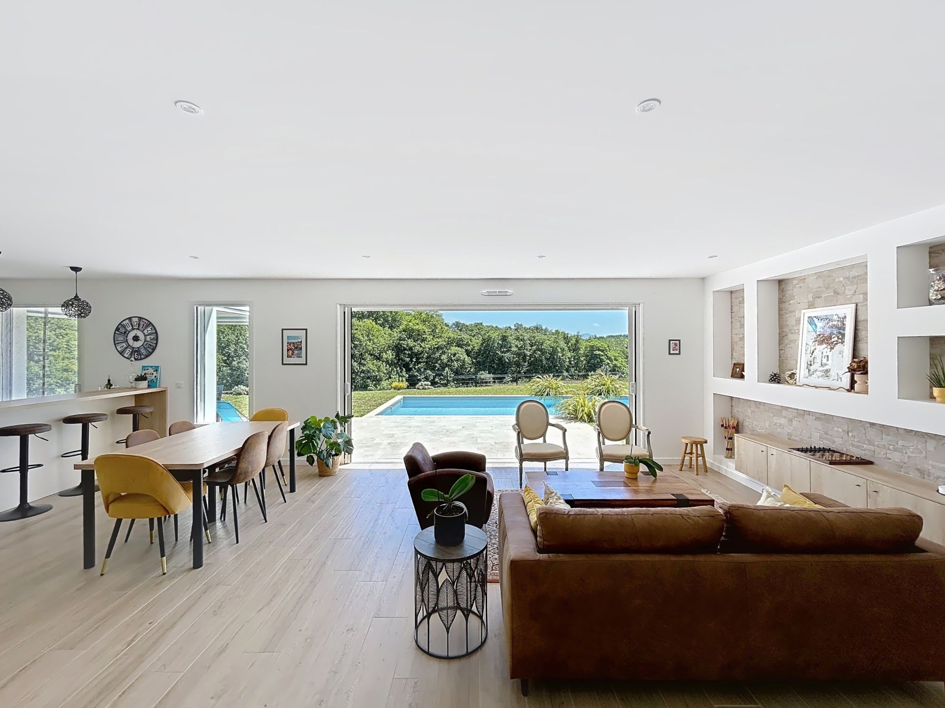 house 11 Rooms for sale on ARCANGUES (64200)