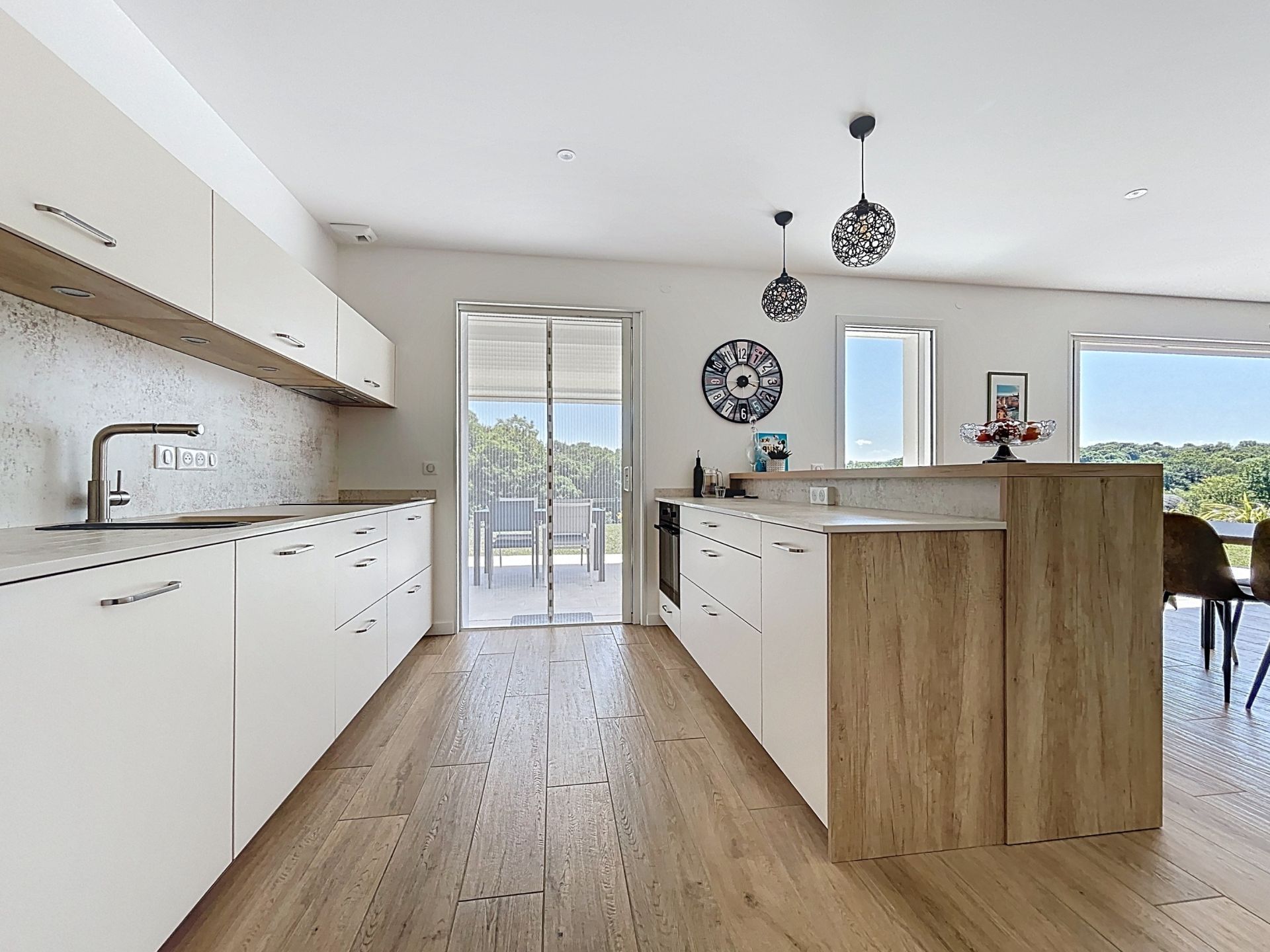 house 11 Rooms for sale on ARCANGUES (64200)