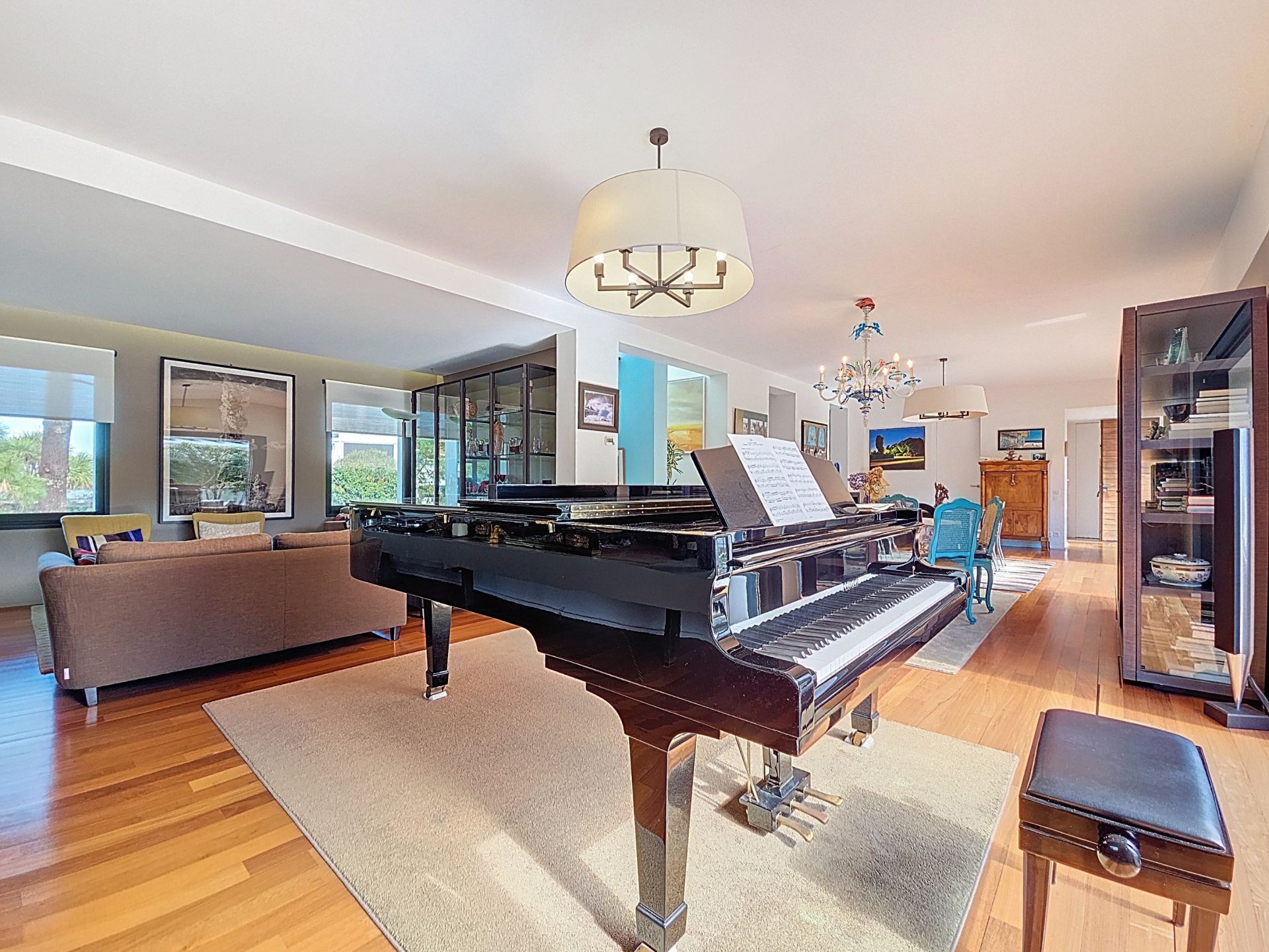 house 6 Rooms for sale on ANGLET (64600)