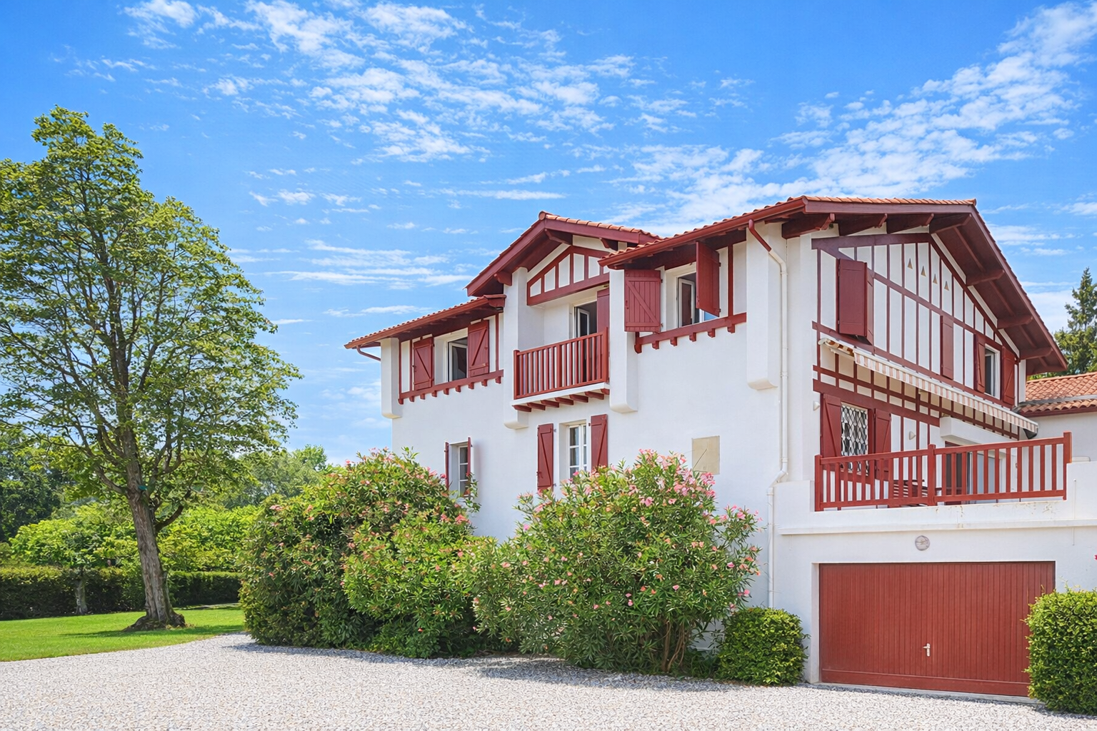 maison 15 Pièces en vente sur BAYONNE (64100)