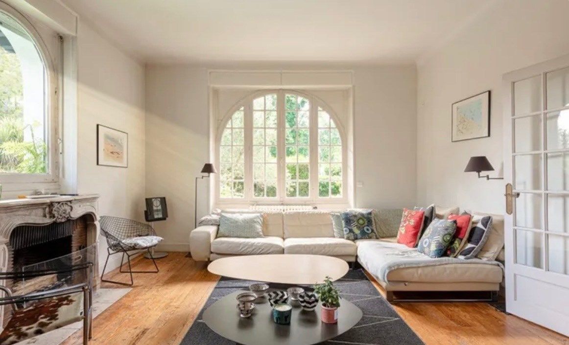 house 14 Rooms for sale on BIARRITZ (64200)