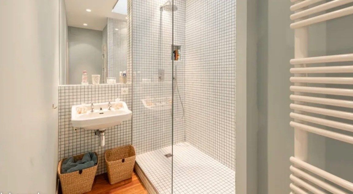 house 14 Rooms for sale on BIARRITZ (64200)