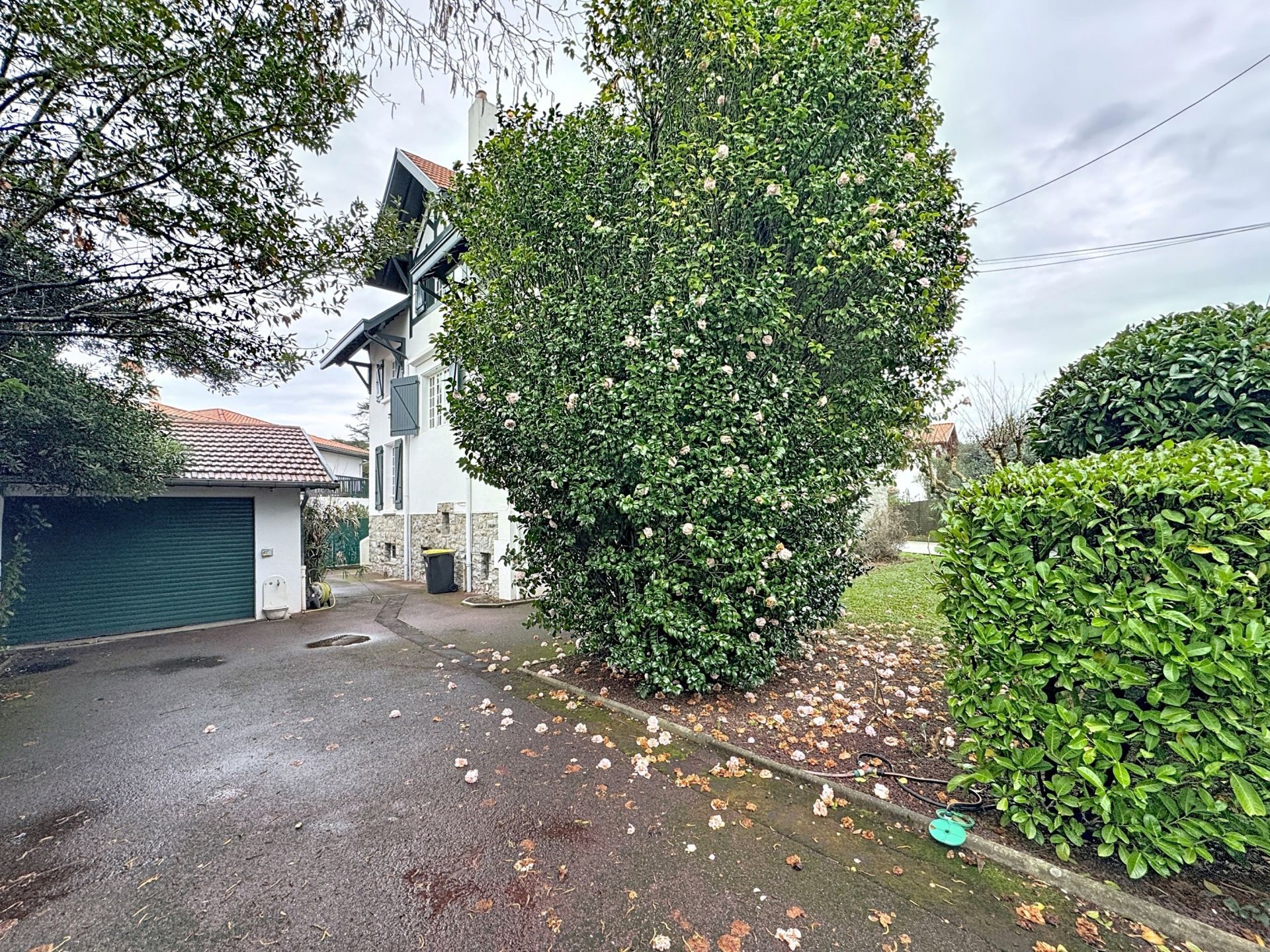 house 14 Rooms for sale on BIARRITZ (64200)