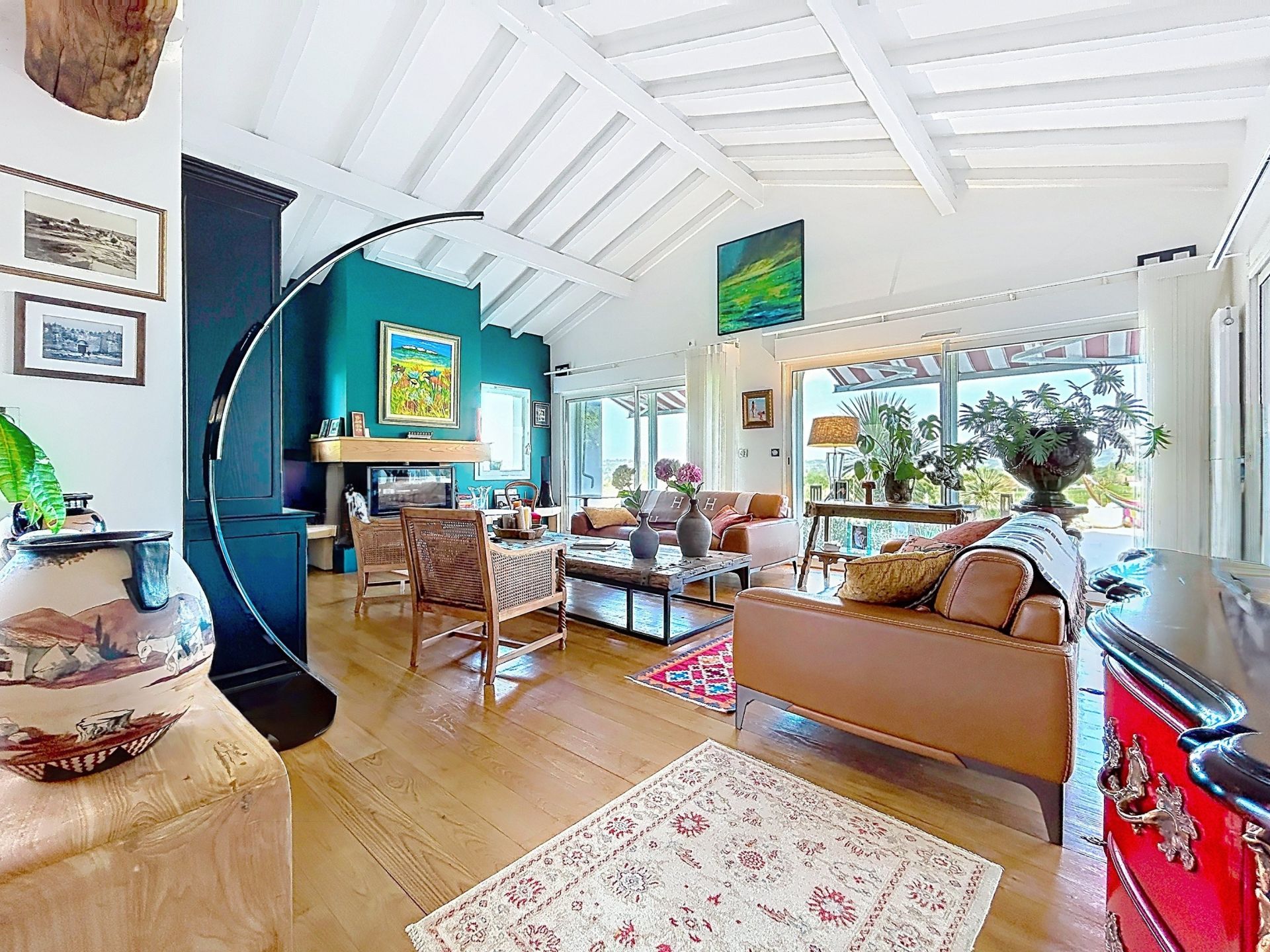 house 7 Rooms for sale on LARRESSORE (64480)