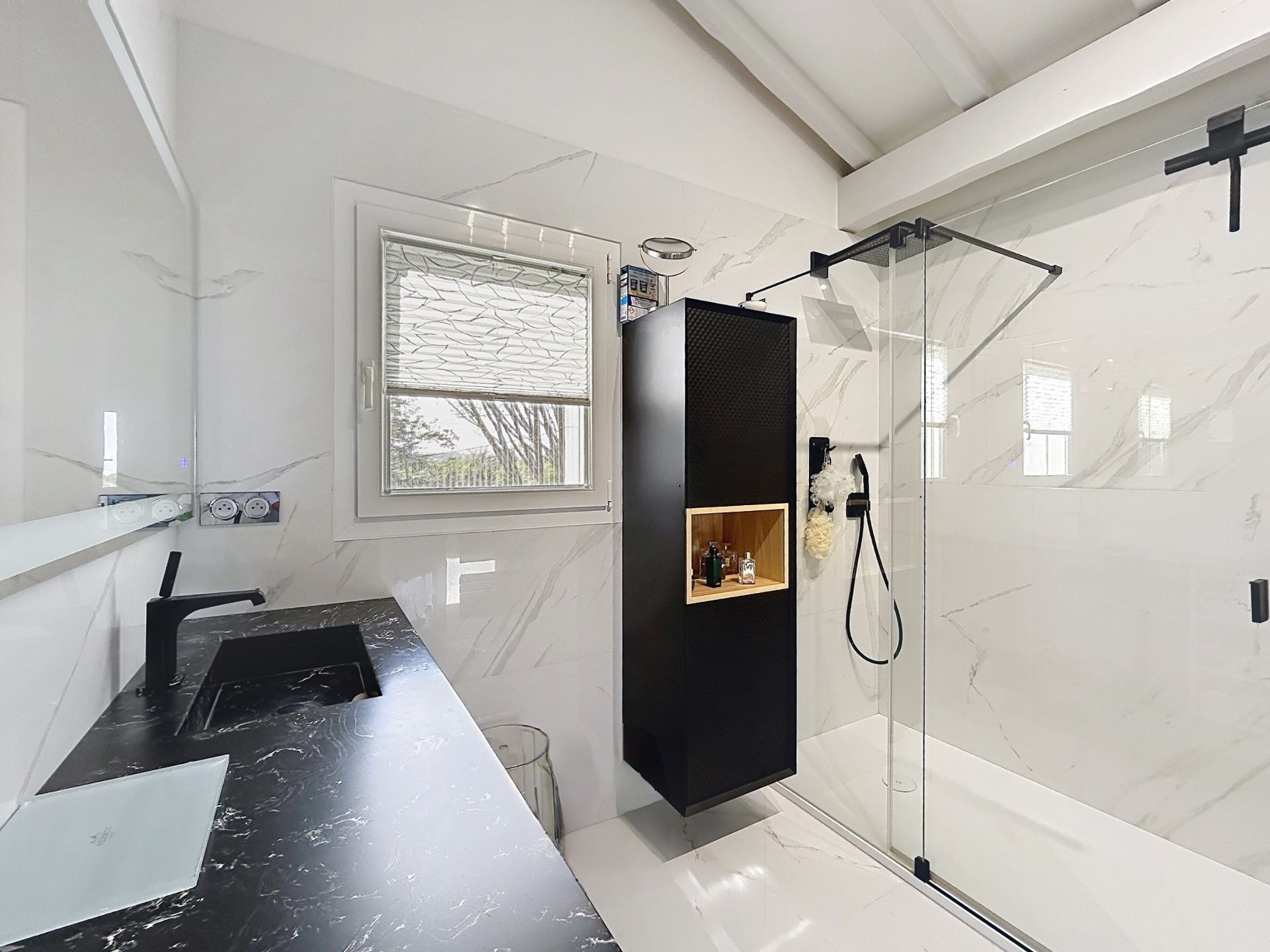 house 7 Rooms for sale on LARRESSORE (64480)