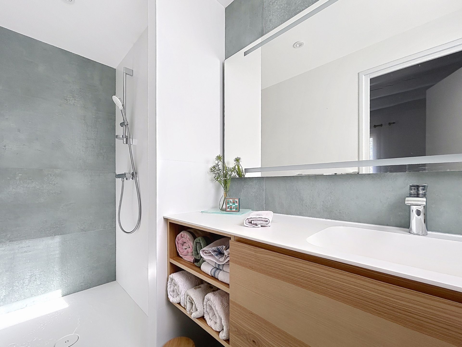 house 7 Rooms for sale on LARRESSORE (64480)