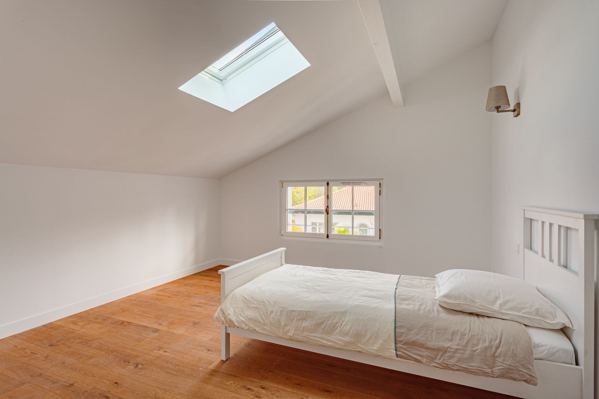 house 8 Rooms for sale on BIARRITZ (64200)