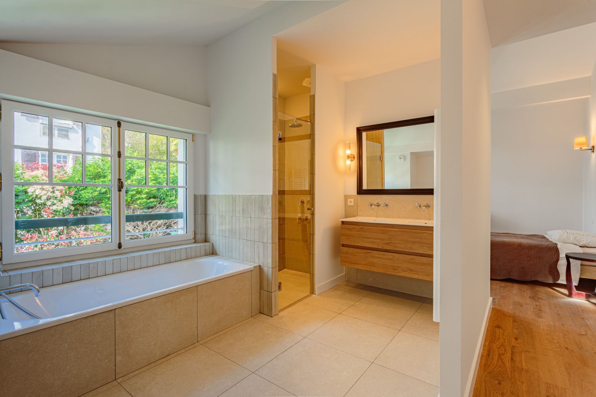 house 8 Rooms for sale on BIARRITZ (64200)