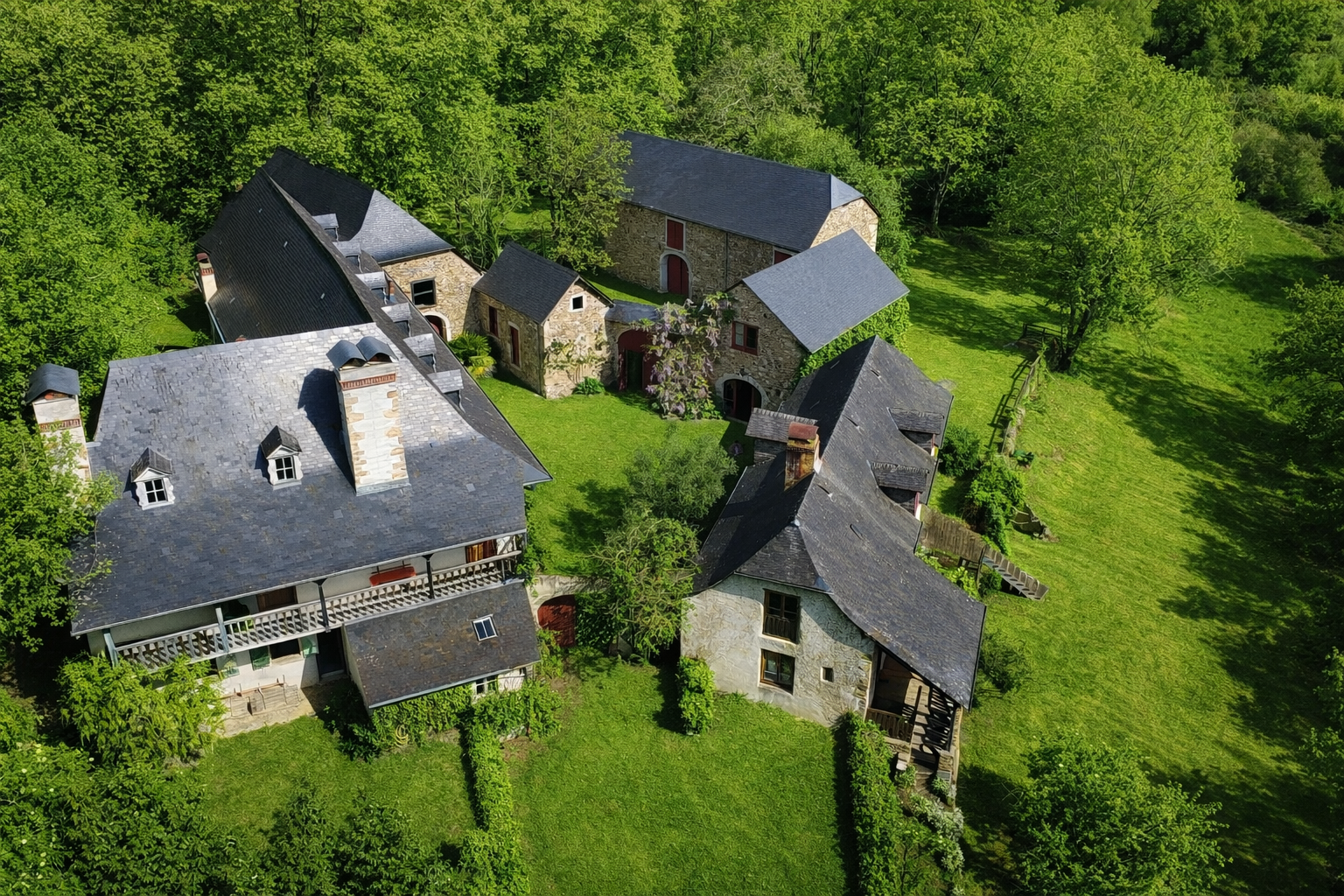 maison 8 Pièces en vente sur ST FAUST (64110)