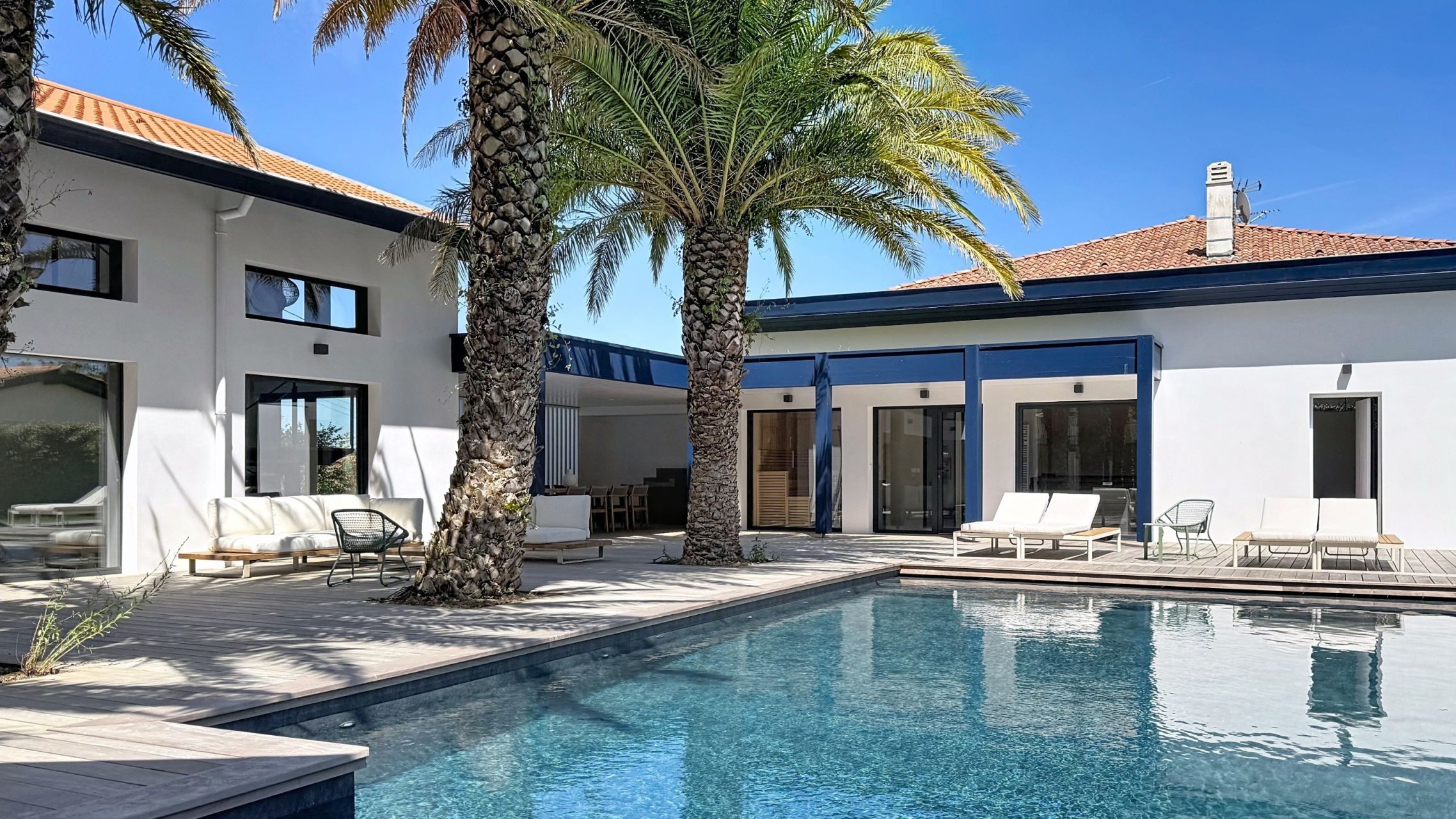 house 8 Rooms for sale on BIDART (64210)