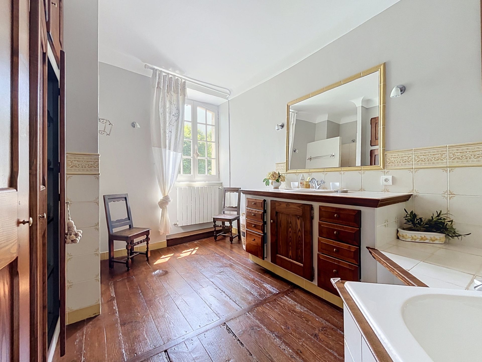 maison 14 Pièces en vente sur SARE (64310)