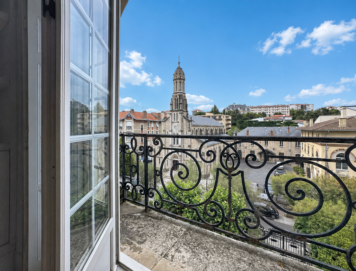 apartment 3 Rooms for sale on BIARRITZ (64200)
