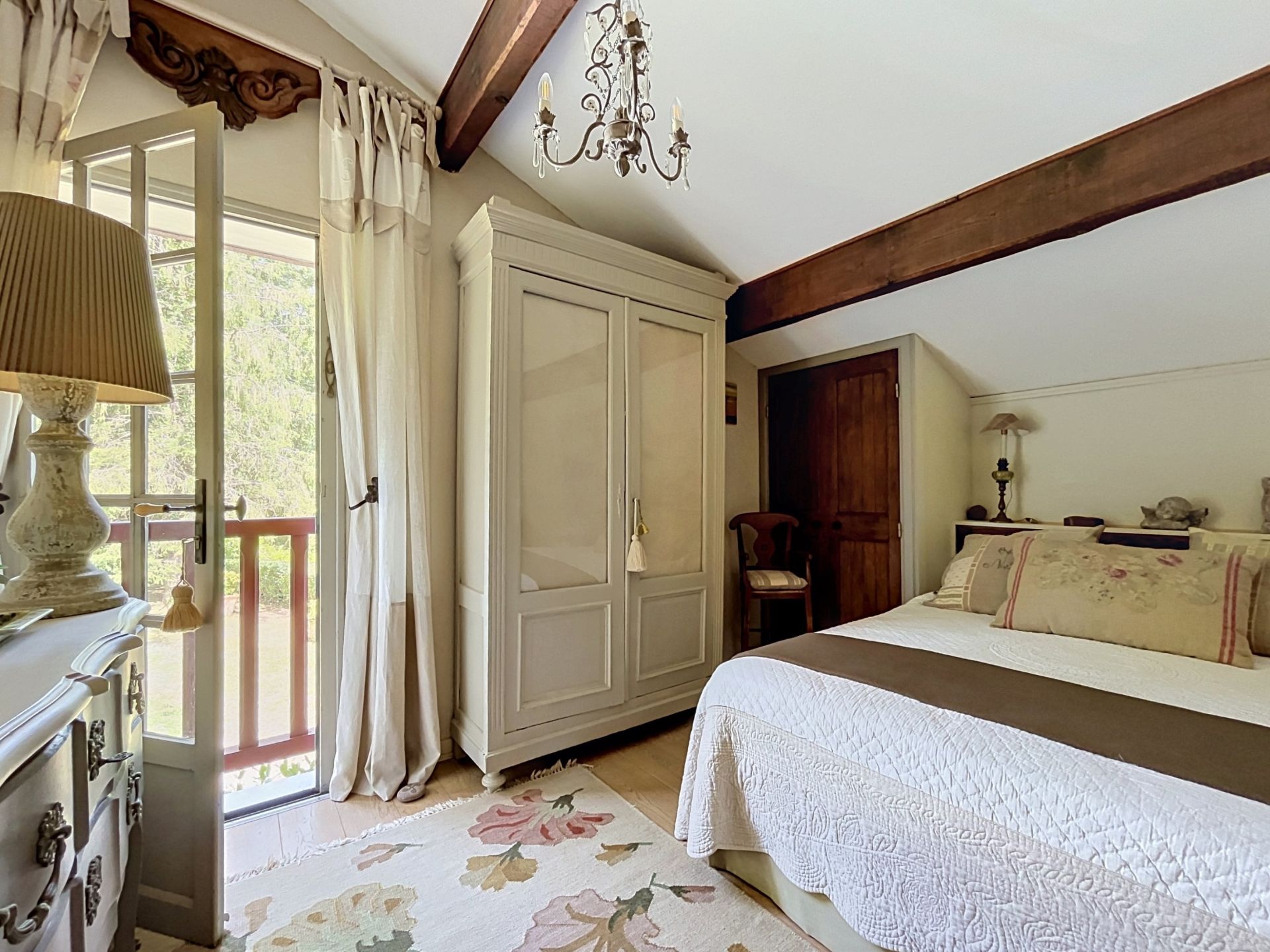 maison 7 Pièces en vente sur ST PEE SUR NIVELLE (64310)