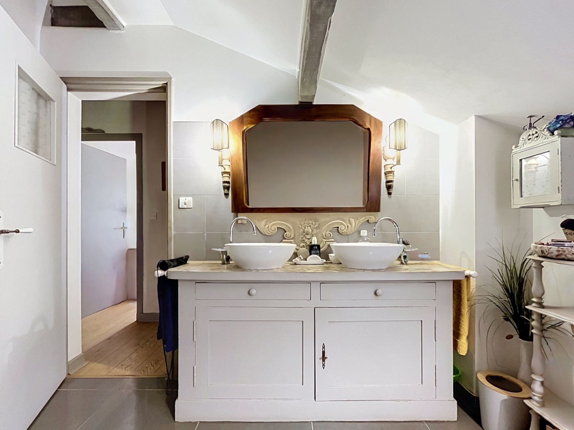 maison 7 Pièces en vente sur ST PEE SUR NIVELLE (64310)