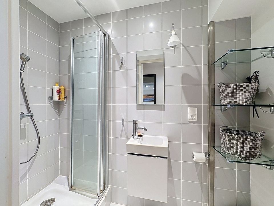 apartment 4 Rooms for sale on BIARRITZ (64200)