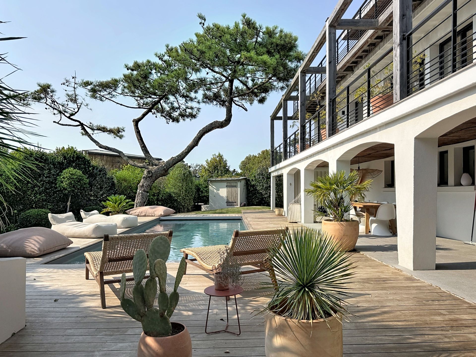 house 10 Rooms for sale on ANGLET (64600)
