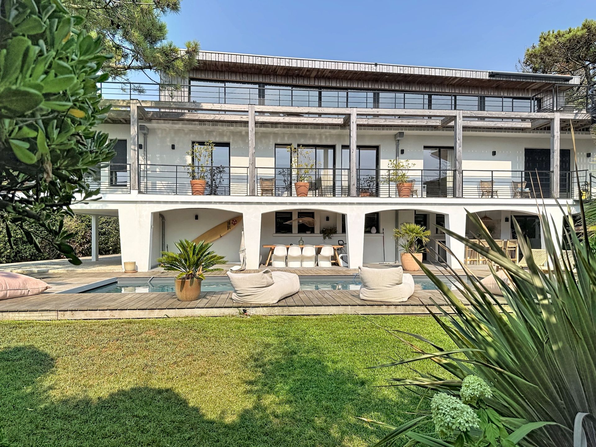 house 10 Rooms for sale on ANGLET (64600)
