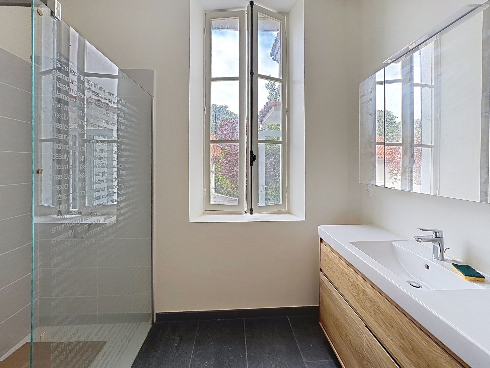 apartment 6 Rooms for sale on BIARRITZ (64200)