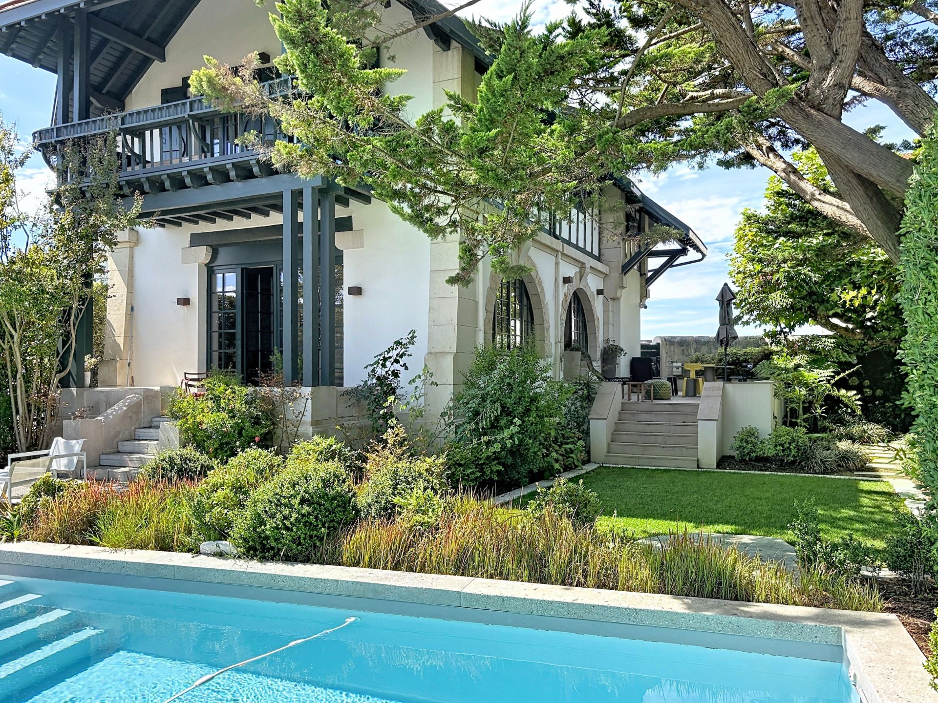 house 4 Rooms for sale on BIDART (64210)