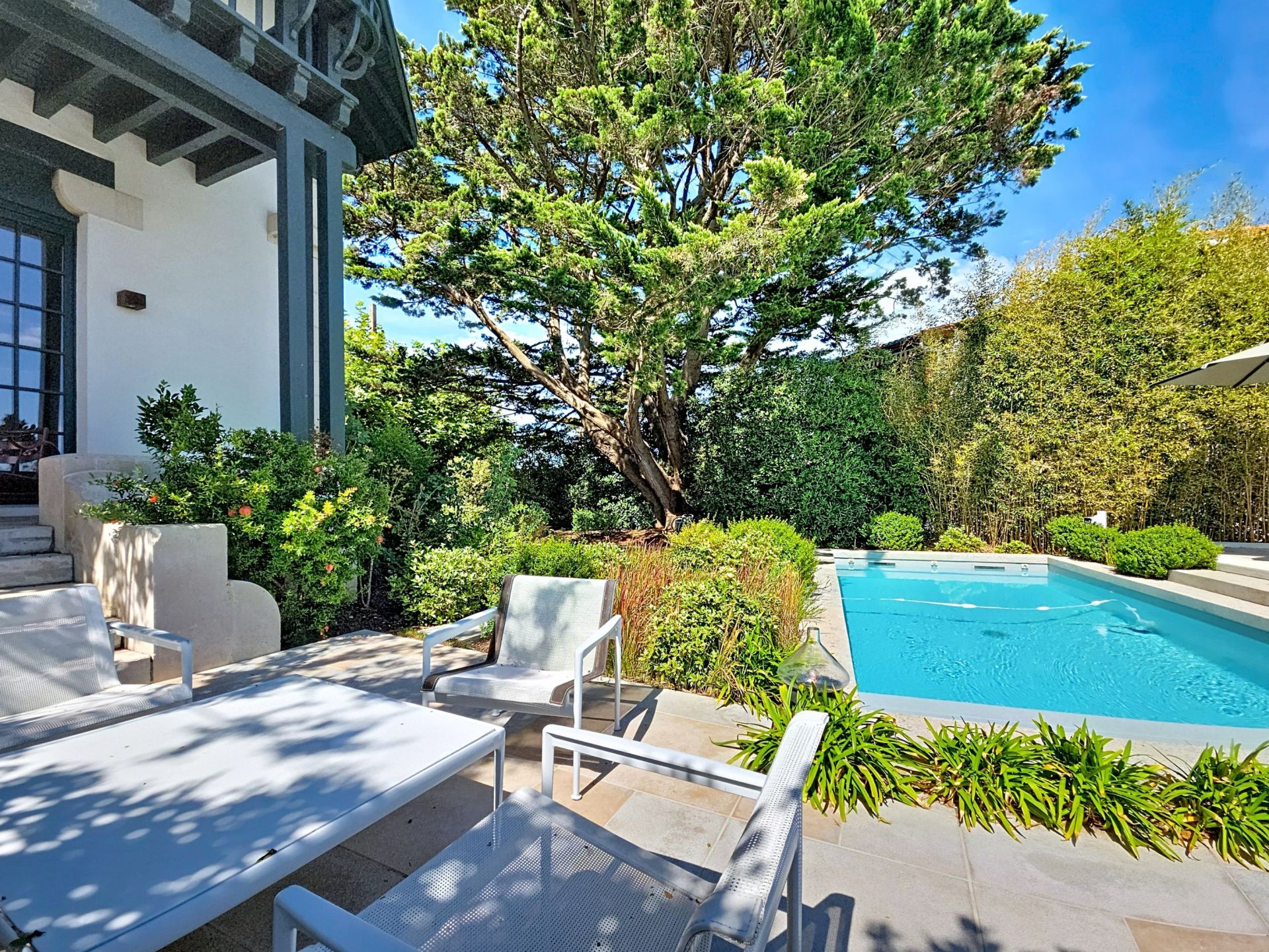 house 4 Rooms for sale on BIDART (64210)