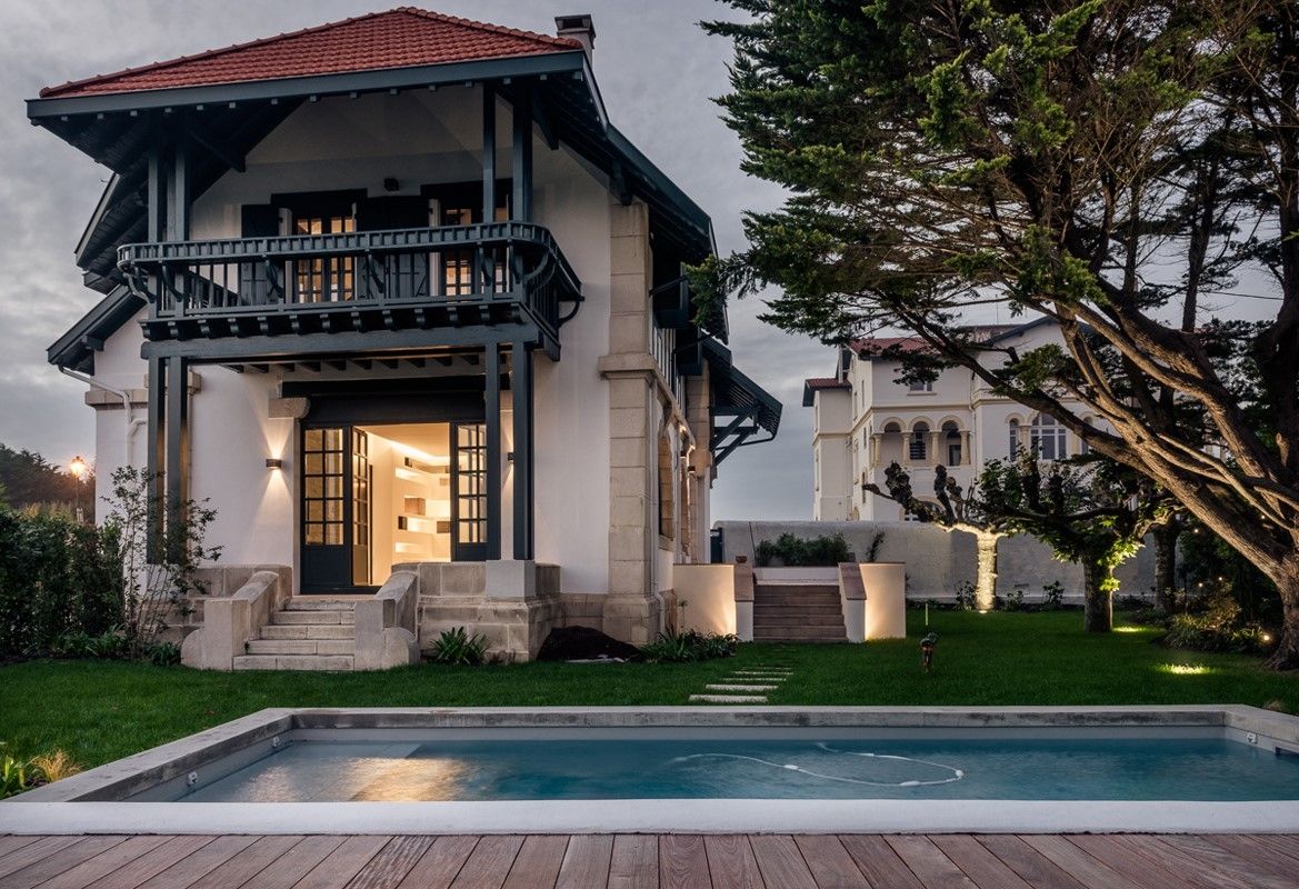 house 4 Rooms for sale on BIDART (64210)