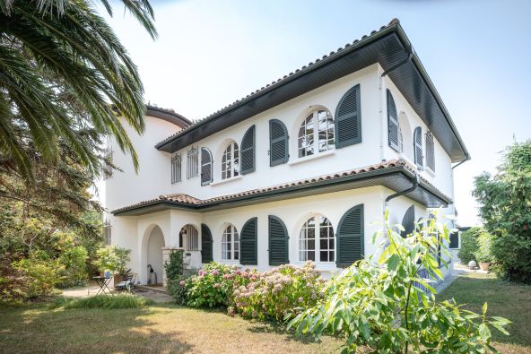 Vente Maison Hendaye 7&nbsp;Pièces 202&nbsp;m²
