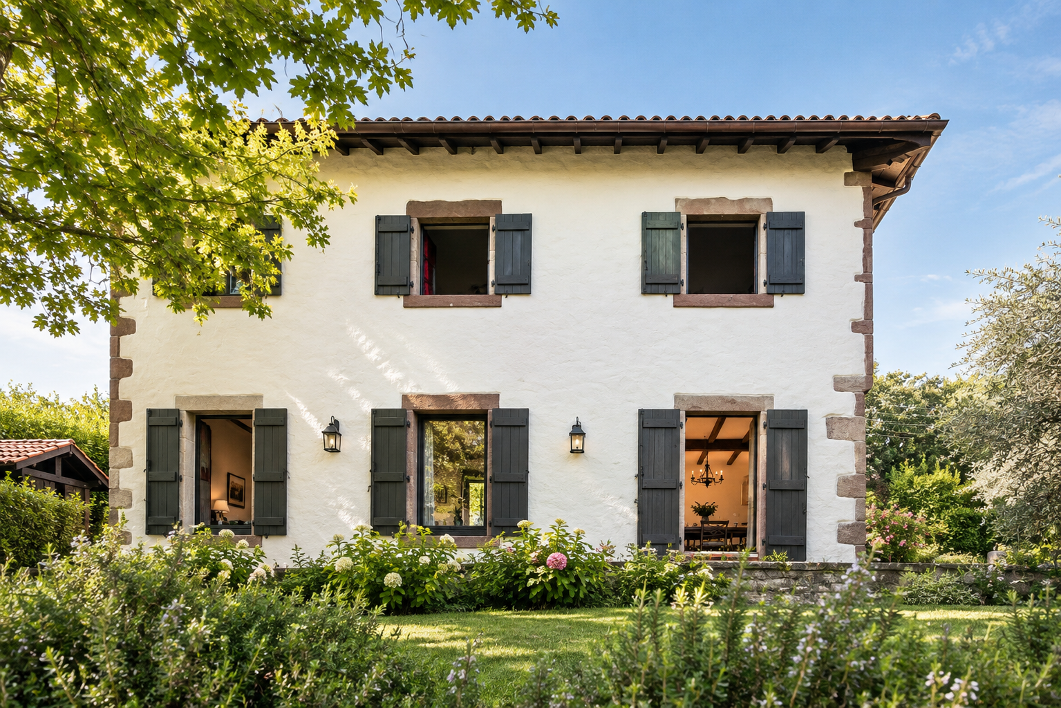 house 10 Rooms for sale on CIBOURE (64500)
