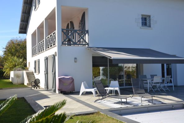 Vente Maison Biarritz 8 Pièces 230 m²